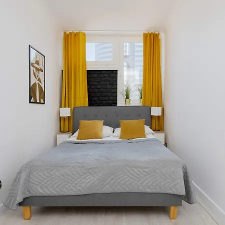Apartment Modern Grzybowska Near Hala Mirowska By Renters *