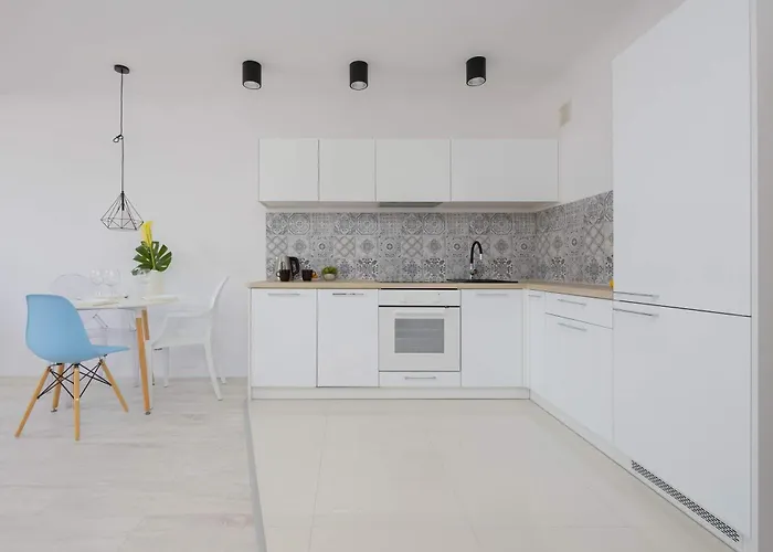 Modern Grzybowska Near Hala Mirowska By Renters * Warsaw