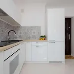 Modern Grzybowska Near Hala Mirowska By Renters Varsovia